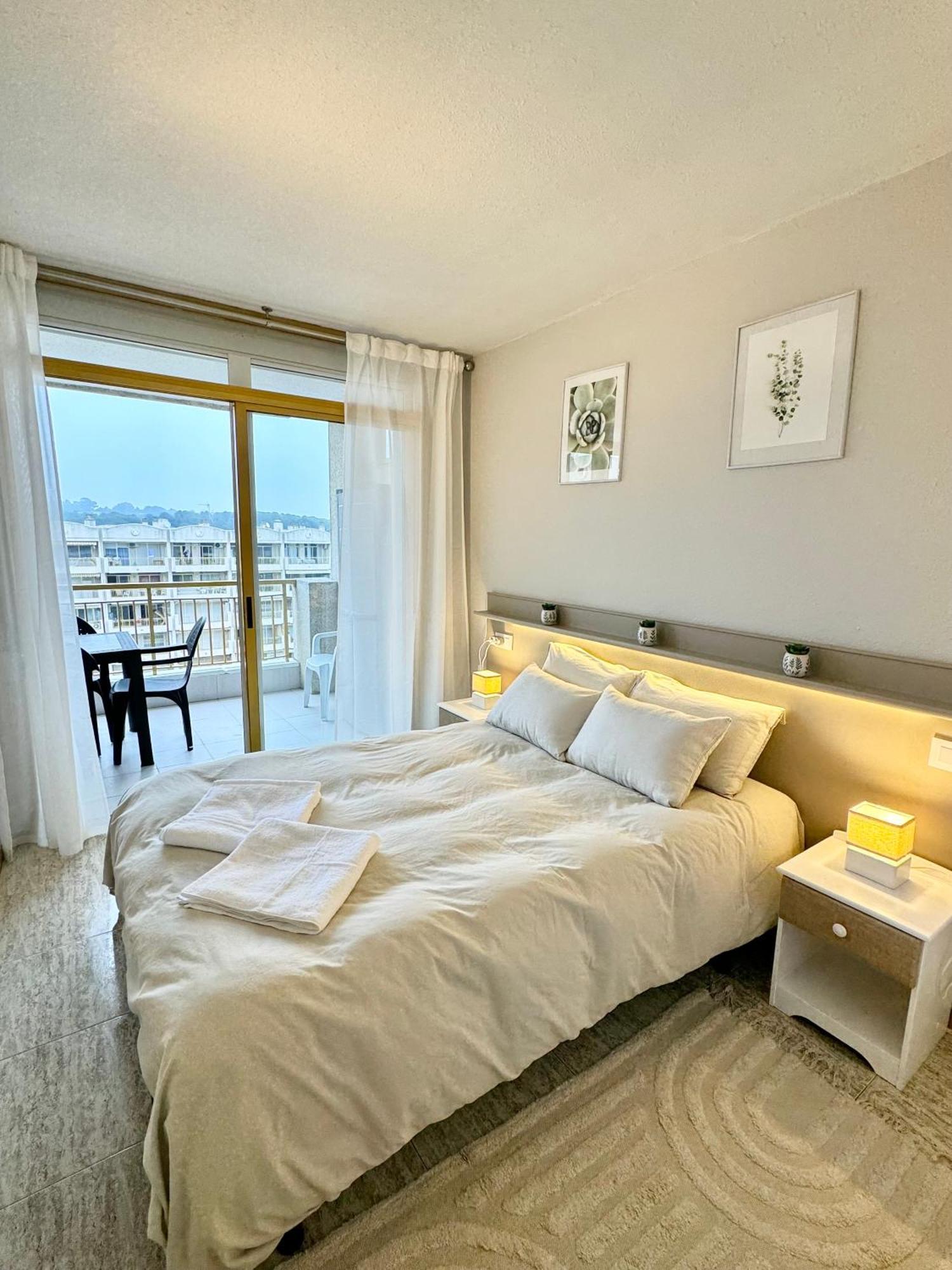 Apartamento Completo Junto A La Playa Salou Bagian luar foto