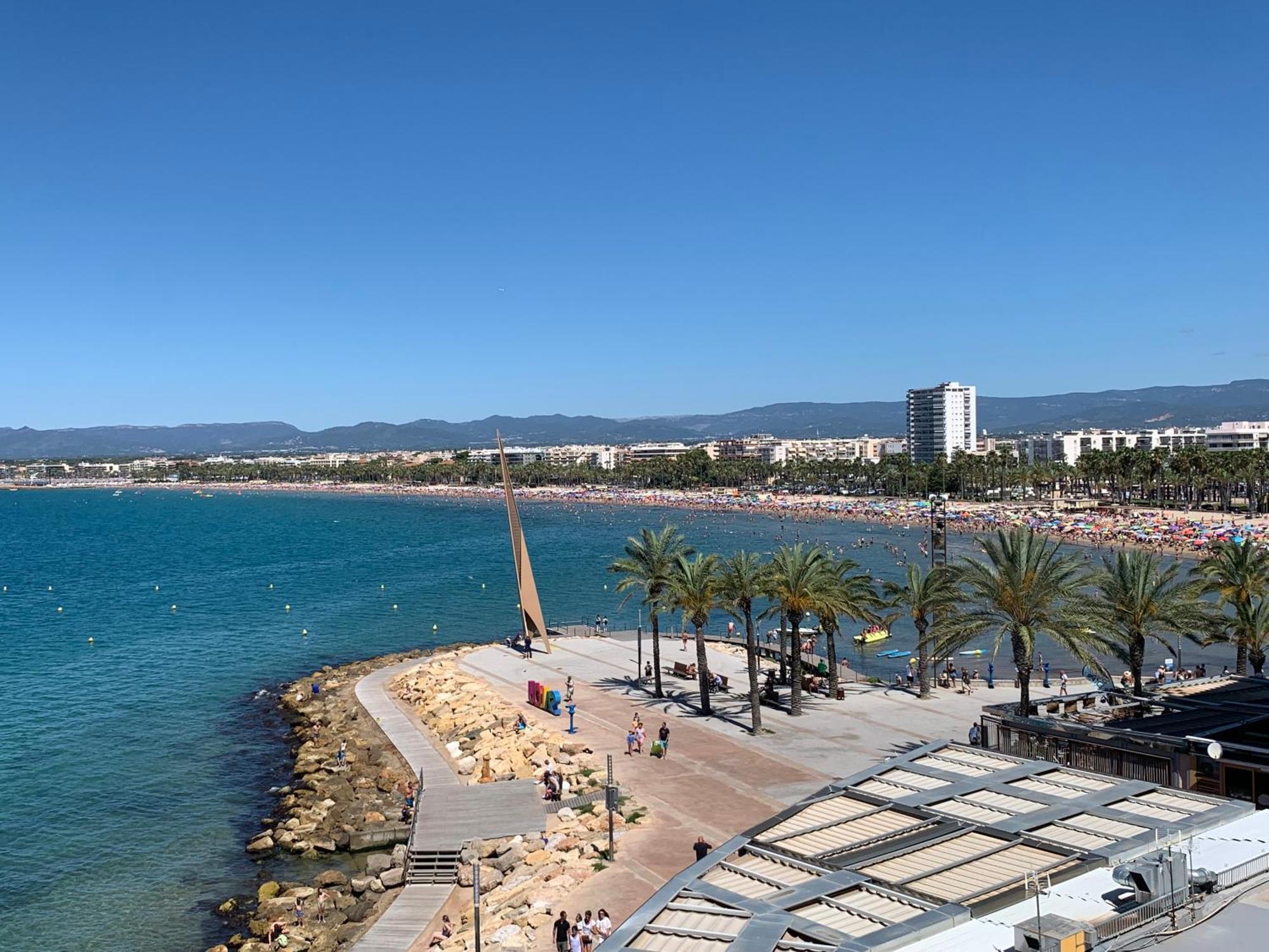 Apartamento Completo Junto A La Playa Salou Bagian luar foto